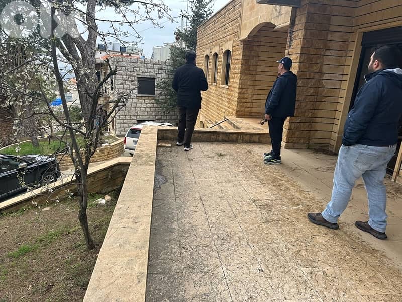 Two floors Villa 200m size on 600m land Mar Mousa Duwwar Metn thumbnail 14