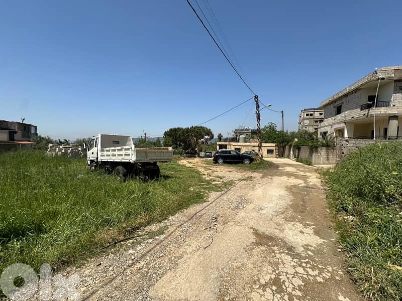 1130m land zone 25/50 three floor building Qobeih RasMetn Jabal