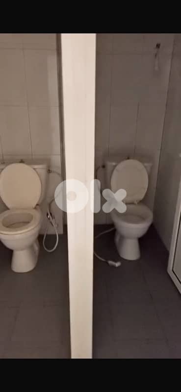1st Floor 140m 6Rooms Commercial Dora Roundabout Prime Beirut thumbnail 4