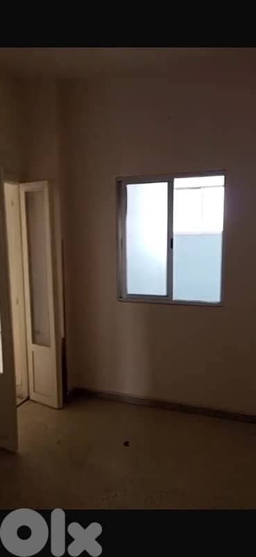 1st Floor 140m 6Rooms Commercial Dora Roundabout Prime Beirut thumbnail 7