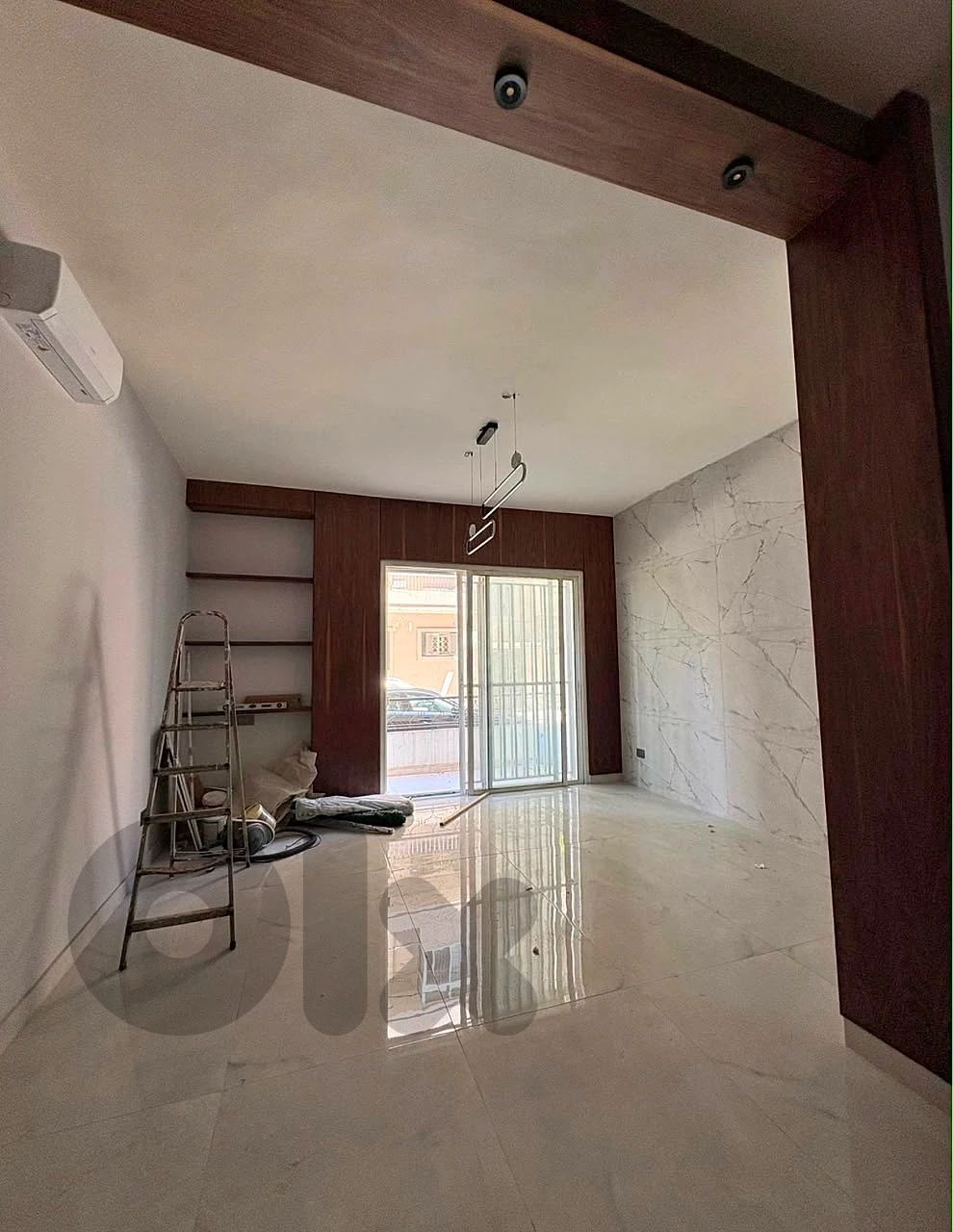 Ground floor 150m 3Bedroom+ Terrace 60m Achrafieh Chahroury Beirut. thumbnail 2