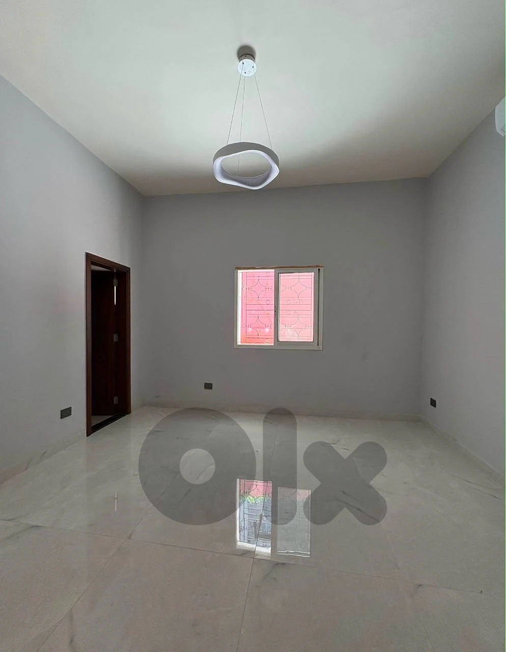 Ground floor 150m 3Bedroom+ Terrace 60m Achrafieh Chahroury Beirut. thumbnail 6