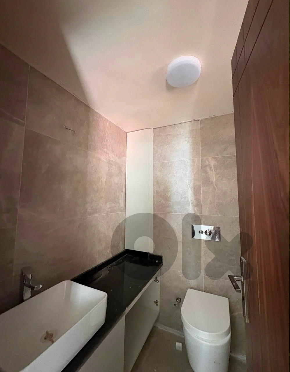 Ground floor 150m 3Bedroom+ Terrace 60m Achrafieh Chahroury Beirut. thumbnail 10