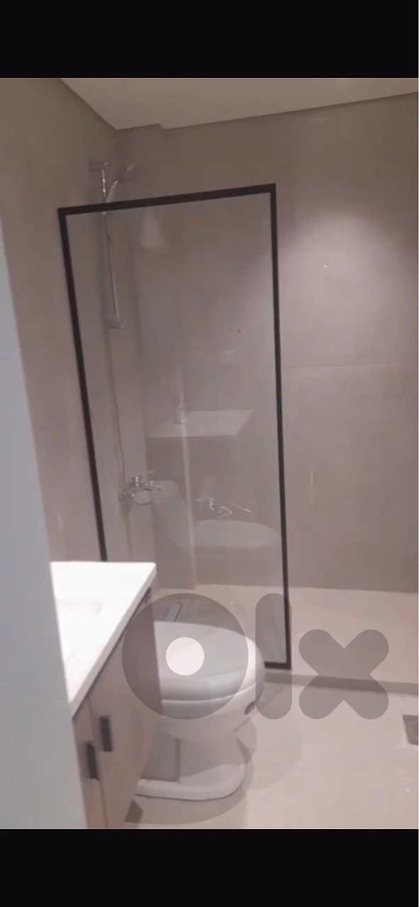 115m 4Rooms 1st floor commercial office showroom Cola Mazraa Beirut thumbnail 3
