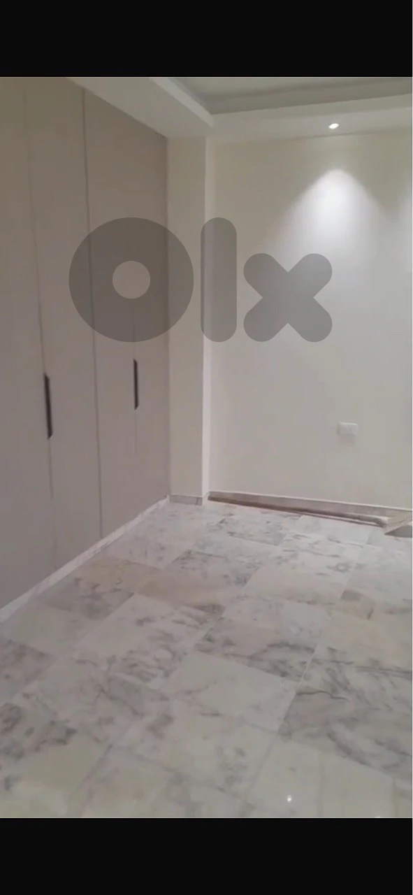115m 4Rooms 1st floor commercial office showroom Cola Mazraa Beirut thumbnail 6