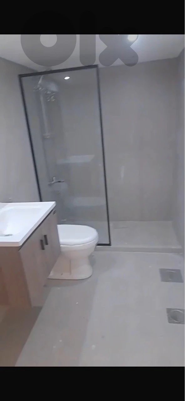 115m 4Rooms 1st floor commercial office showroom Cola Mazraa Beirut thumbnail 8