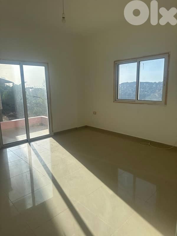 New building 3floors plus roof Badghan Above Bhamdoun below sawfar thumbnail 10