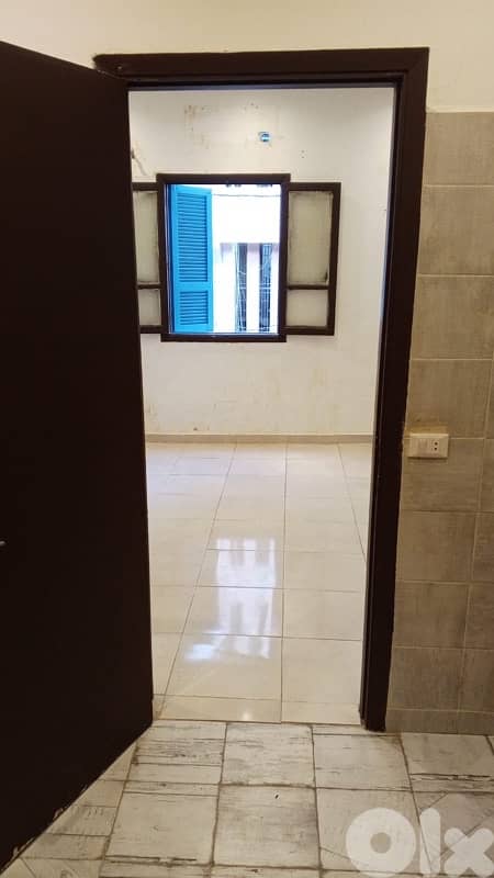 2Floors 6 Apartments 100m Plot Building Mar Mkhayel Mandaloun Beirut thumbnail 3