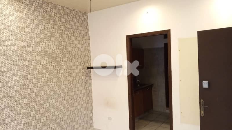 2Floors 6 Apartments 100m Plot Building Mar Mkhayel Mandaloun Beirut thumbnail 8