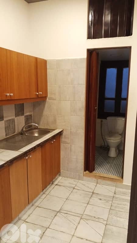 2Floors 6 Apartments 100m Plot Building Mar Mkhayel Mandaloun Beirut thumbnail 11
