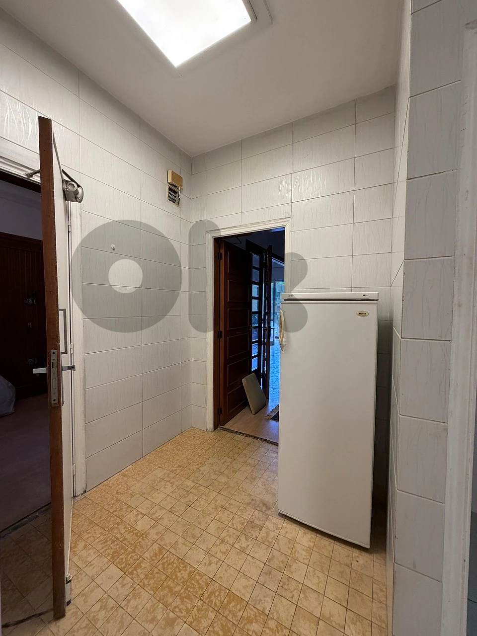 220m 3Bedroom+ Parking Furnished Horch Tabet Sin fil Beirut thumbnail 7