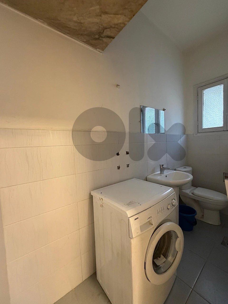 220m 3Bedroom+ Parking Furnished Horch Tabet Sin fil Beirut thumbnail 9