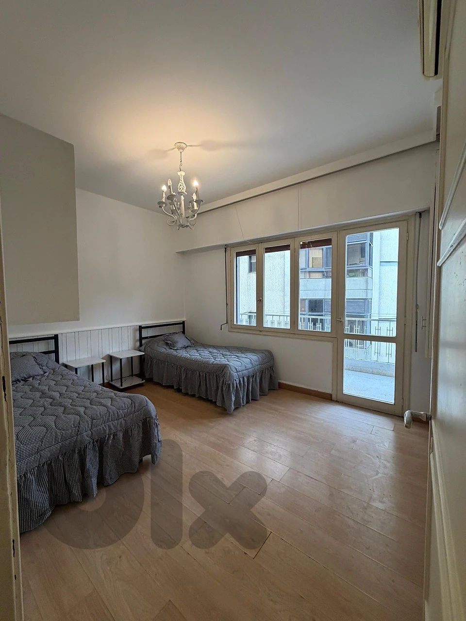 220m 3Bedroom+ Parking Furnished Horch Tabet Sin fil Beirut thumbnail 11