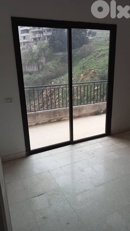 130m 2Bedroom apartment sale Bhamdoun Mhatta AUST thumbnail 4