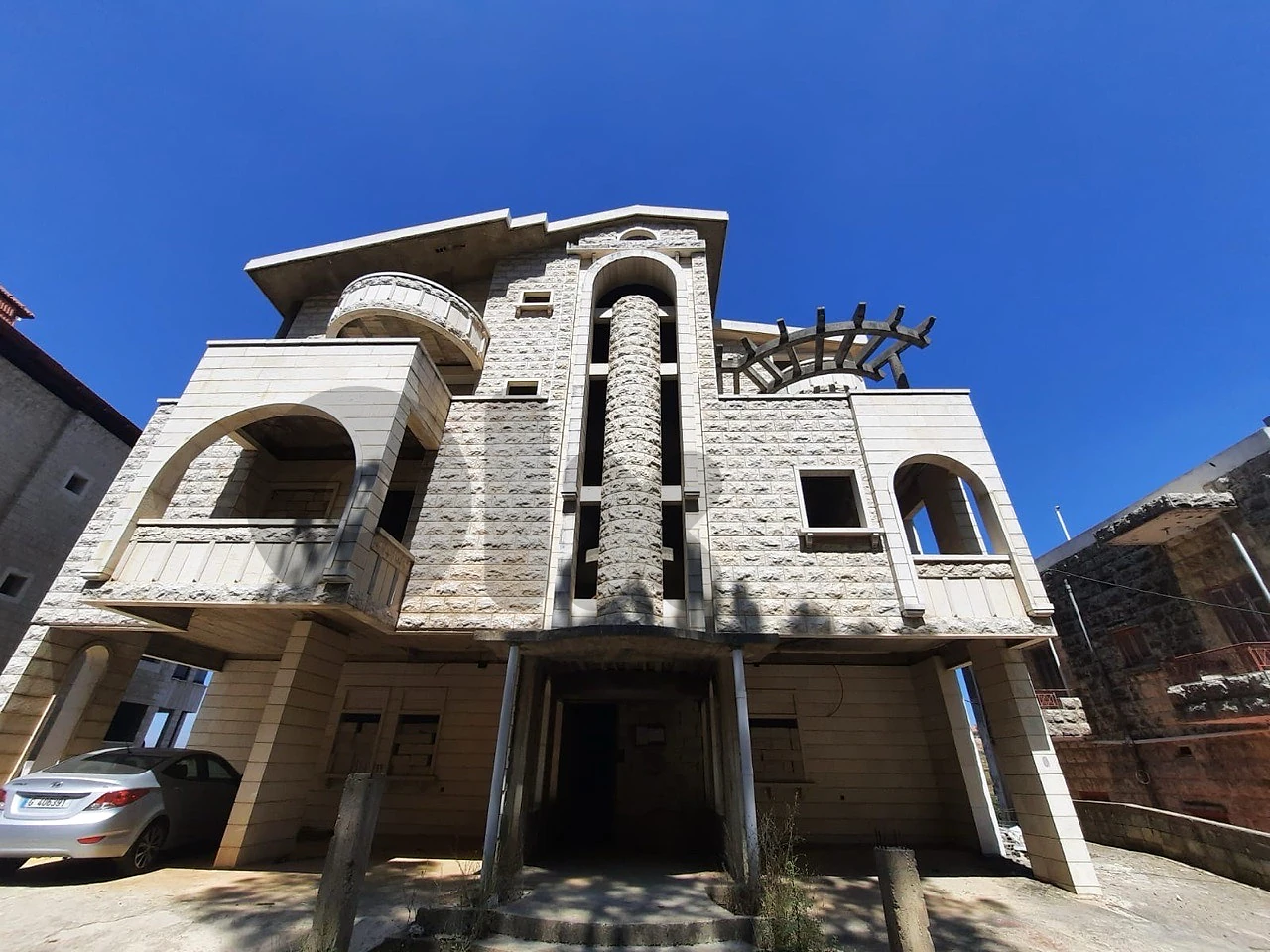 New Building 6Floors Baalchmai Facing Highway Aley Bhamdoun thumbnail 2