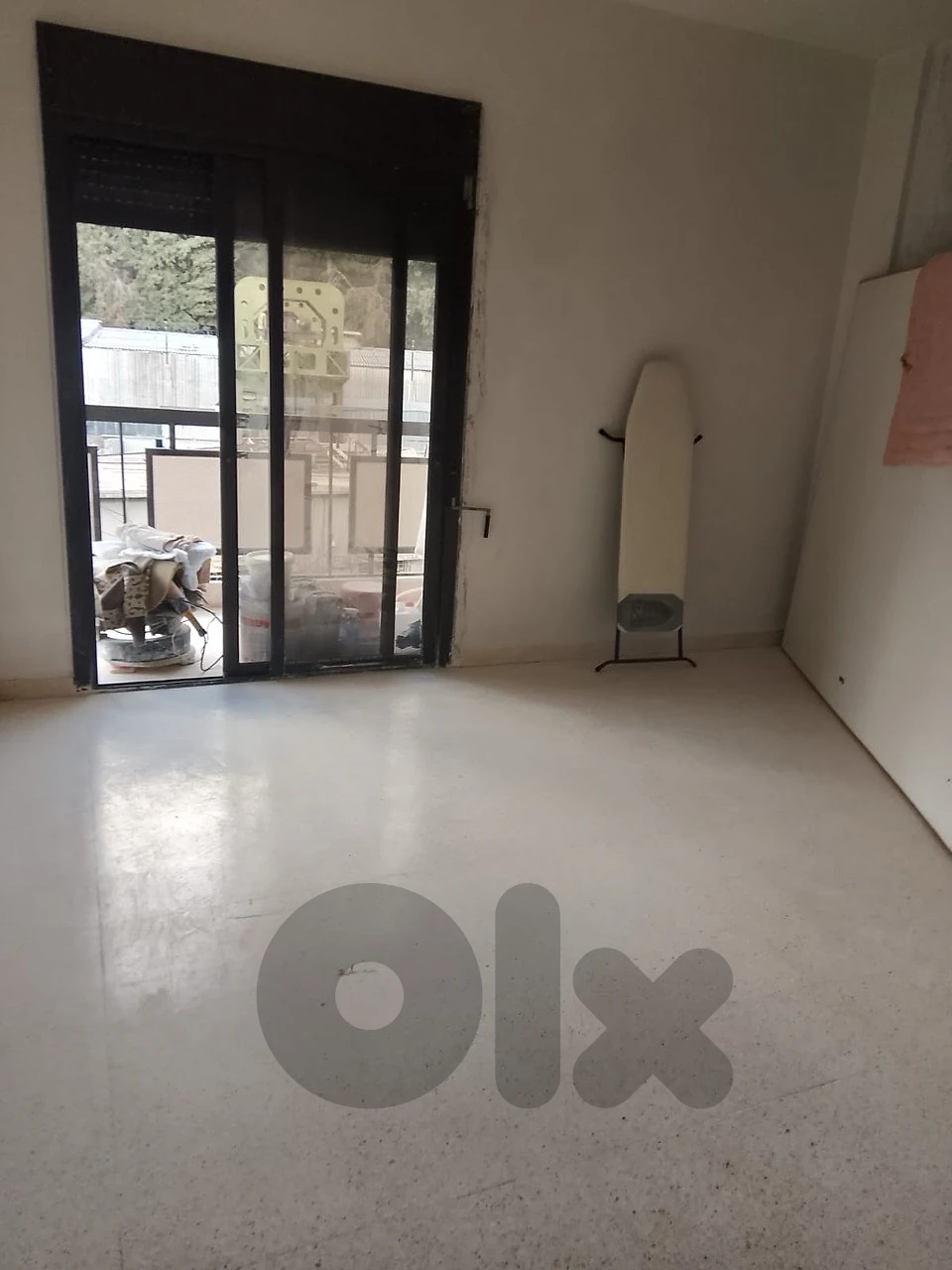 2units same floor 190m 3Bedrooms each+ Parkings Kahale Baabda thumbnail 16