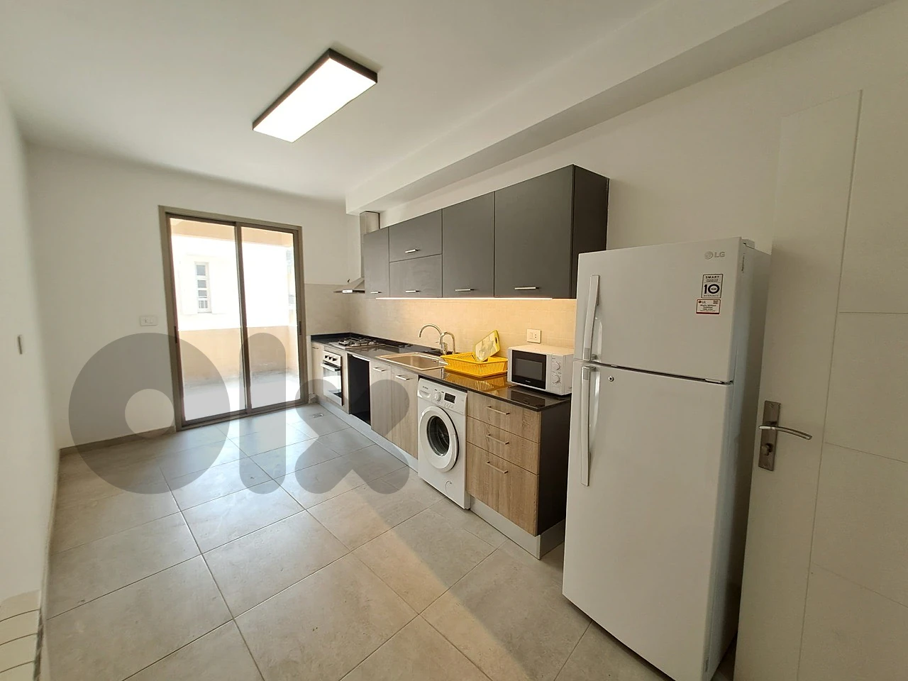 New Building 185m 3Bedrooms+ Parking Sale Gemmayze Le Chef Beirut thumbnail 4