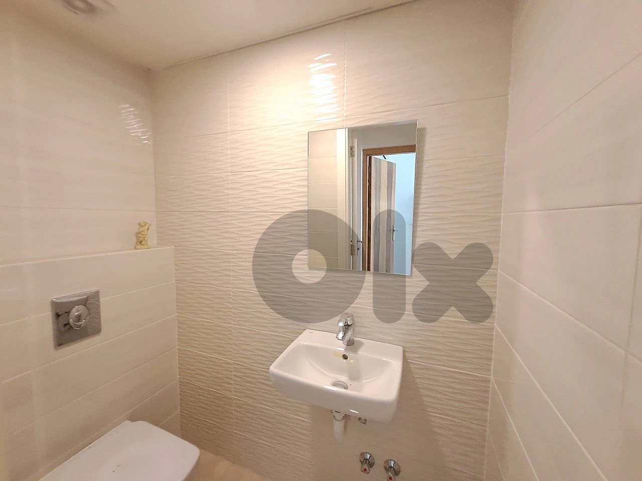 New Building 185m 3Bedrooms+ Parking Sale Gemmayze Le Chef Beirut thumbnail 5