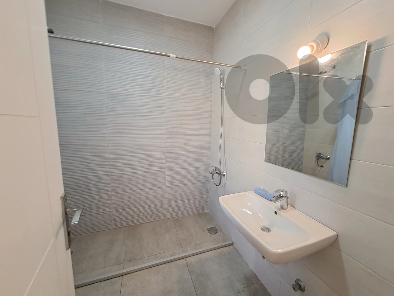 New Building 185m 3Bedrooms+ Parking Sale Gemmayze Le Chef Beirut thumbnail 13