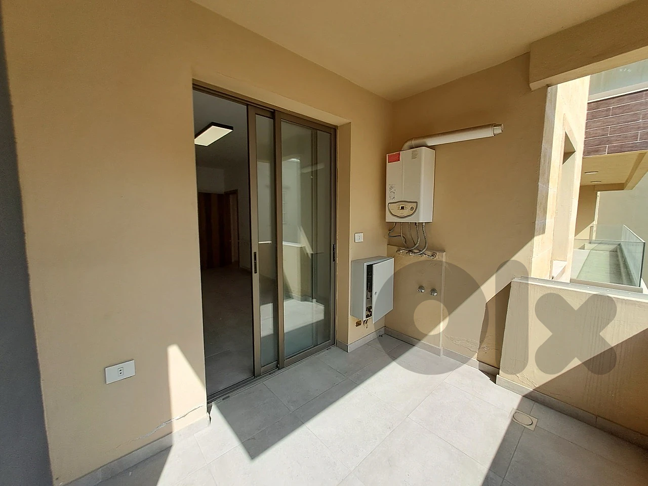 New Building 185m 3Bedrooms+ Parking Sale Gemmayze Le Chef Beirut thumbnail 15