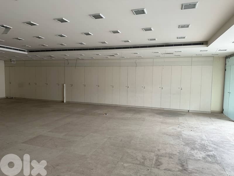 268m Commercial Space+8 Parkings Sale Mkalles MainRoad Metn thumbnail 7