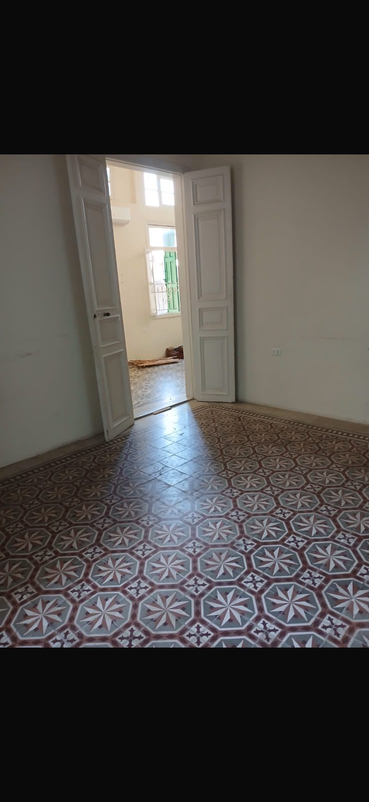 70 meters 3 Rooms high ceiling offices rent mar mkhayel mandaloun beirut thumbnail 8