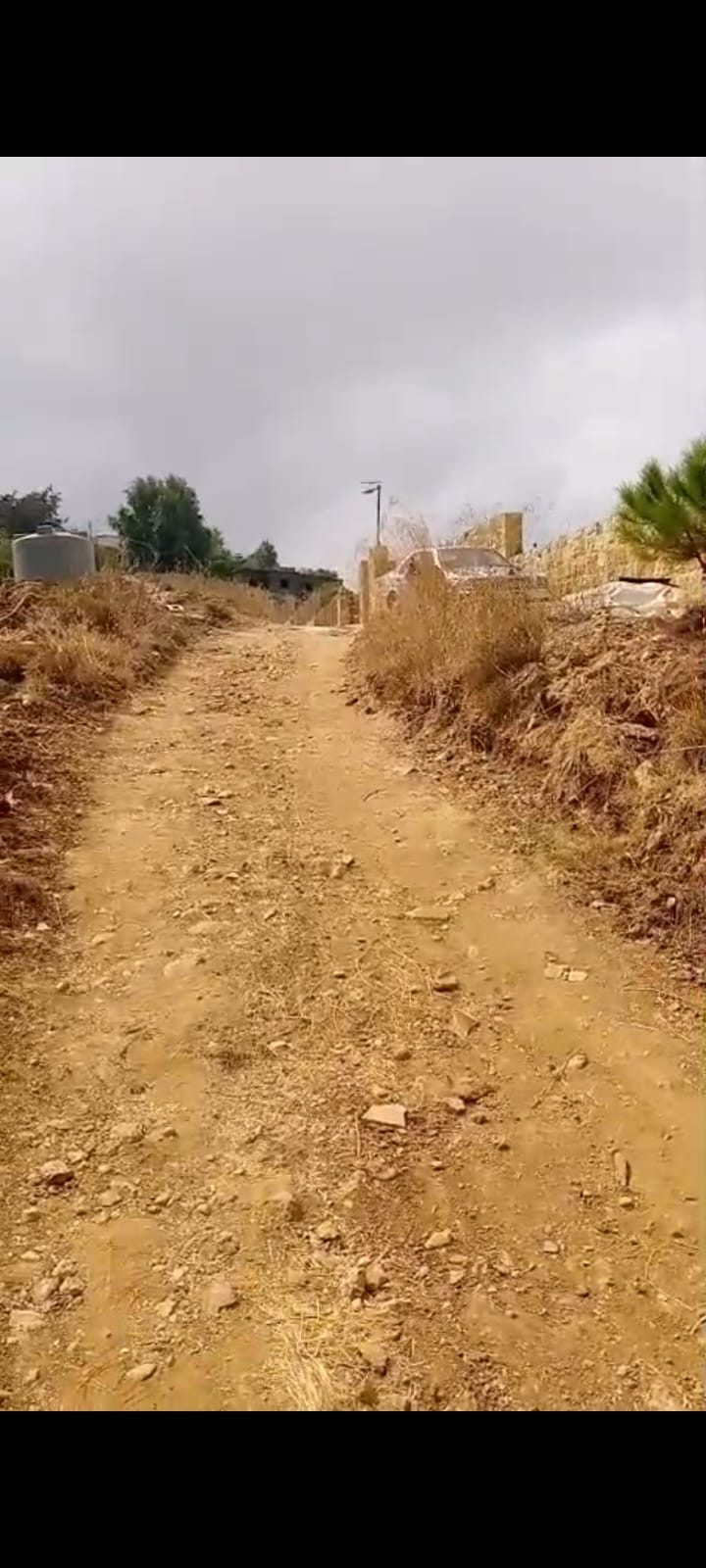 1700 SQM –Four floors residential building zone 30/90- Beautiful Open Mountain Views – Land for Sale in Bhamdoun-Two minutes from Abo Gaby Restaurant Bhamdoun village next to church down 200 meters. thumbnail 2