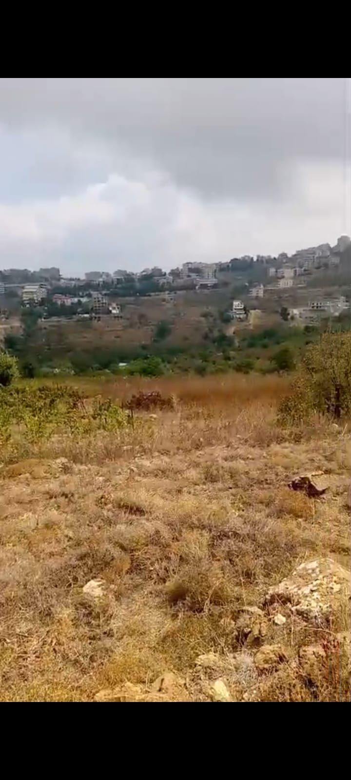 1700 SQM –Four floors residential building zone 30/90- Beautiful Open Mountain Views – Land for Sale in Bhamdoun-Two minutes from Abo Gaby Restaurant Bhamdoun village next to church down 200 meters. thumbnail 5