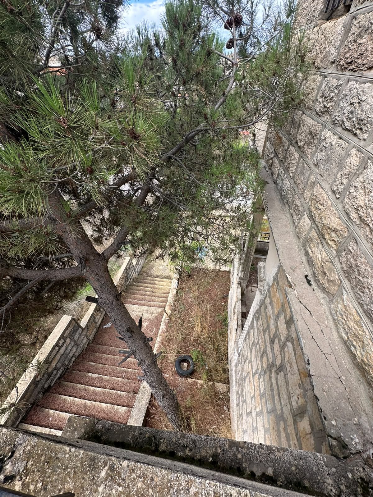 Two floors 300 meters Lebanese Vintage on 530 meters land Bhamdoun Mhatta Jabal thumbnail 5