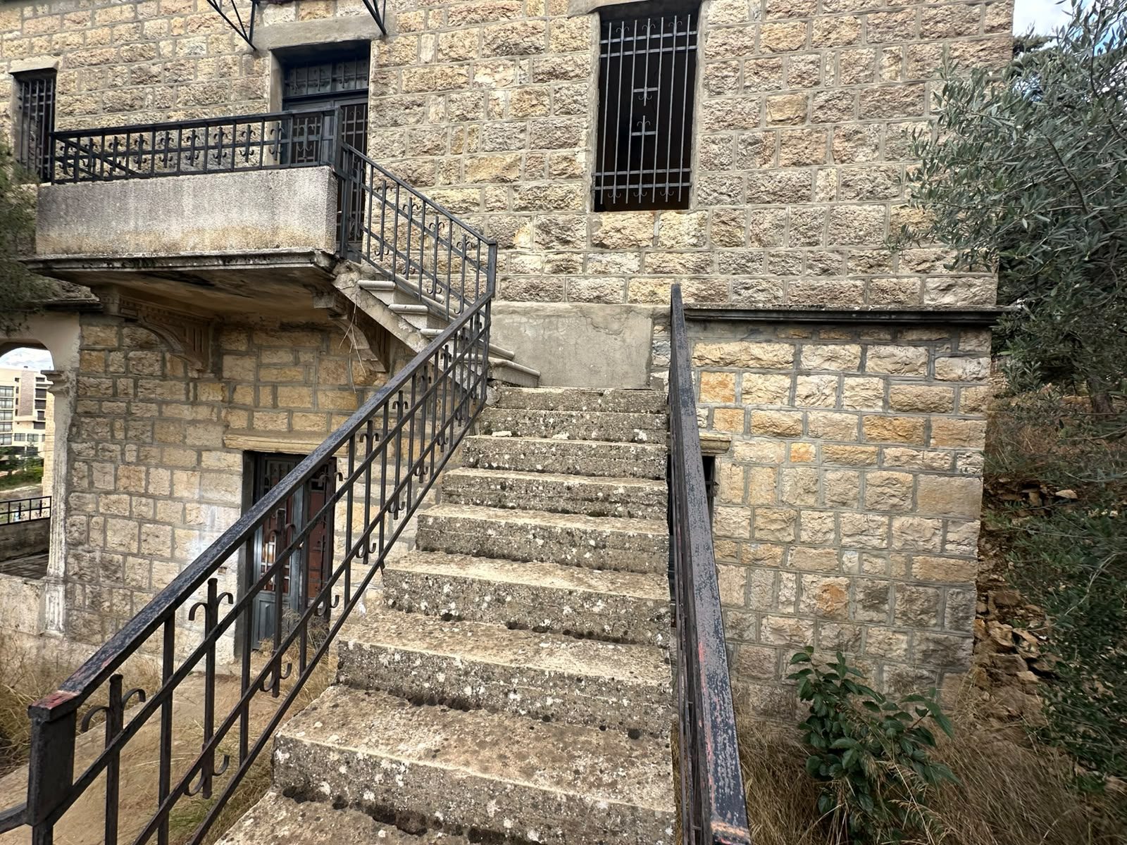 Two floors 300 meters Lebanese Vintage on 530 meters land Bhamdoun Mhatta Jabal thumbnail 8